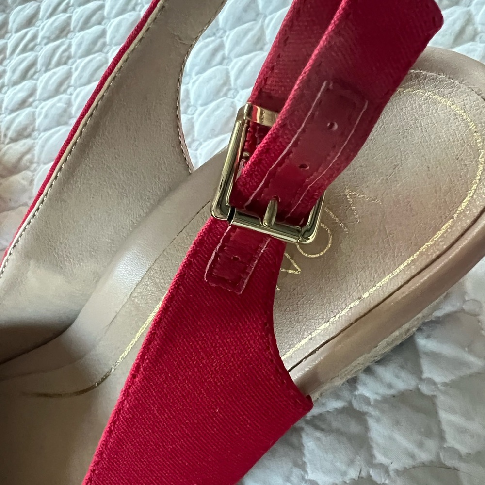 Vionic red slingback wedge espidrilles - Picture 6 of 10